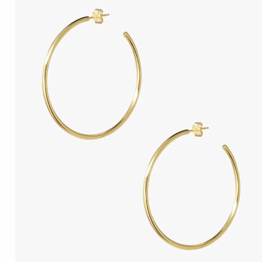 Cupcakes & Cashmere The Auriela Hoop Earrings